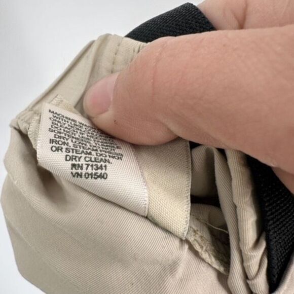 LL Bean Men’s Tan Nylon Pull On Hiking Outdoor Safari Shorts‎ Size Medium - Picture 10 of 11